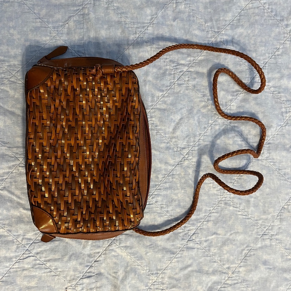 Leather crossbody bag